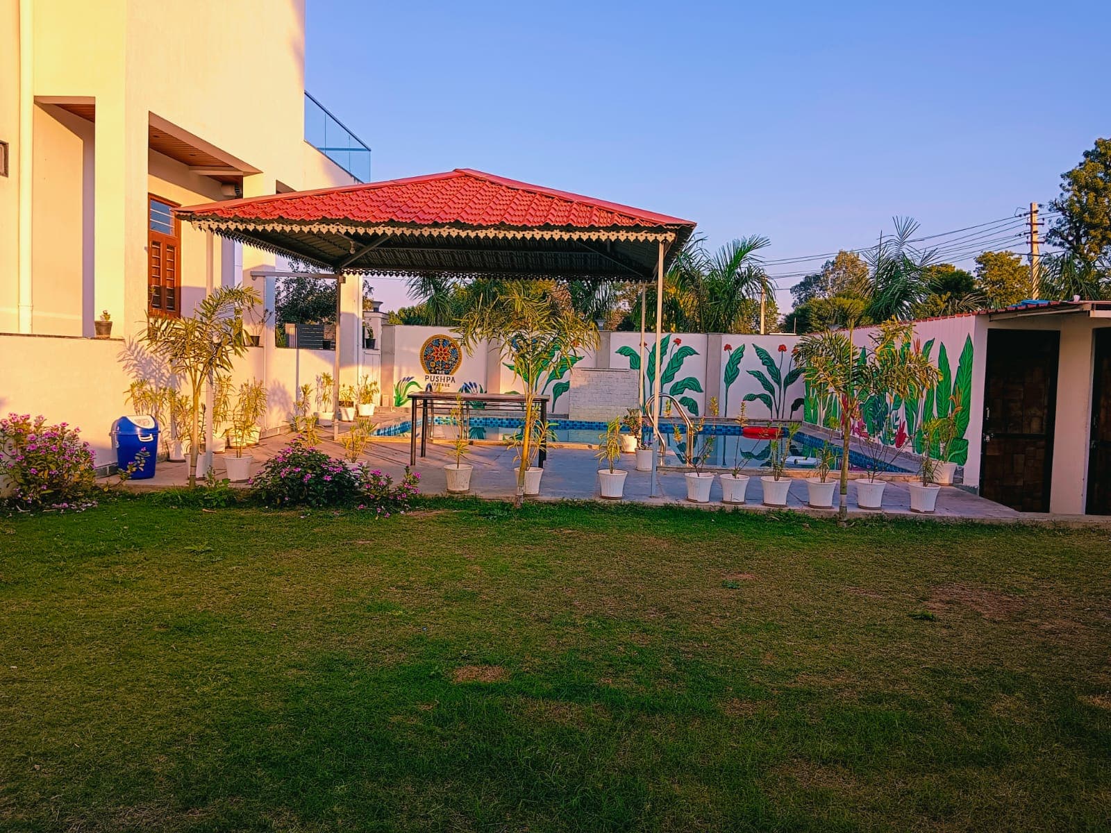 Pool 2