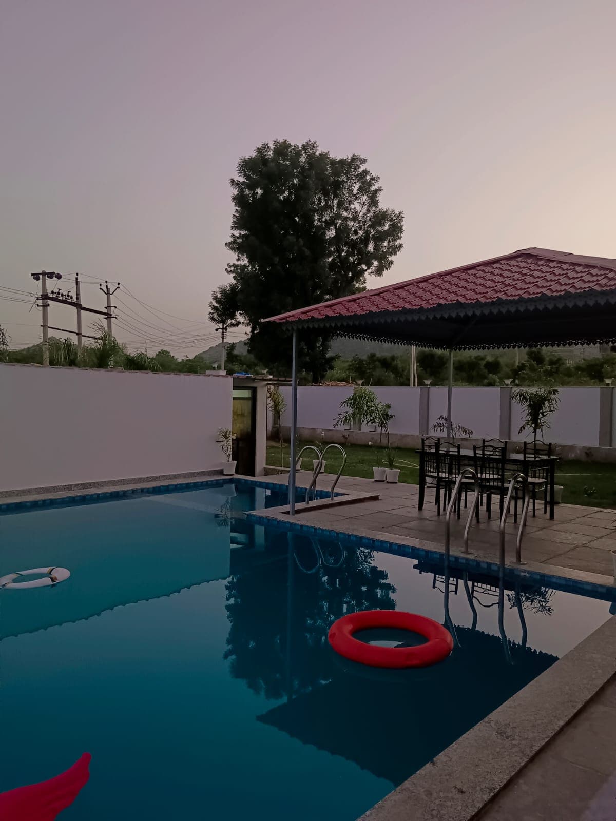 Pool 2